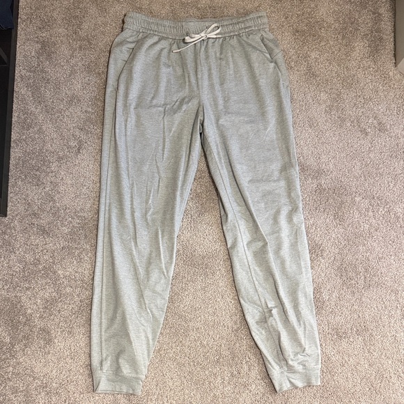 Lululemon soft Jersey Midrise joggers sz 8 - Picture 4 of 4